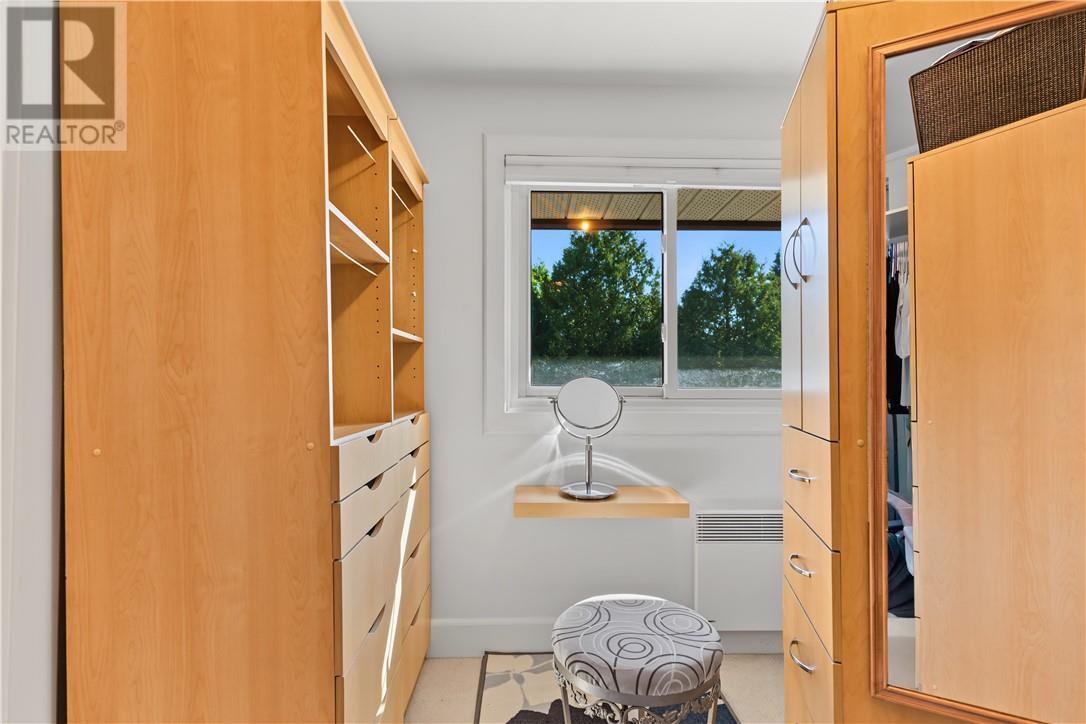 1243 Hawthorne Drive, Sudbury, ON