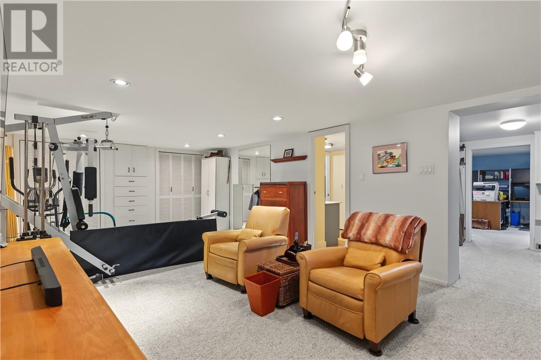 1243 Hawthorne Drive, Sudbury, ON