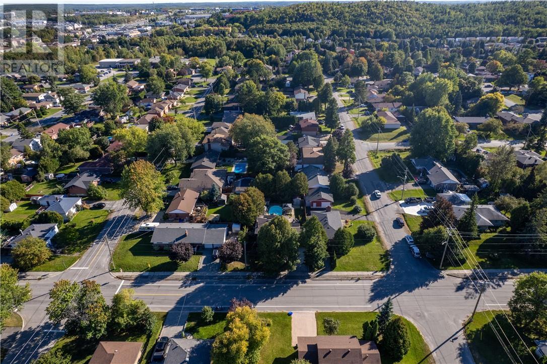 1243 Hawthorne Drive, Sudbury, ON
