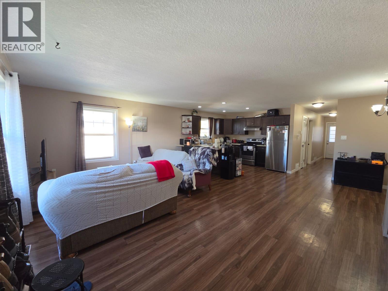 4608 50 Avenue Ne, Chetwynd, BC