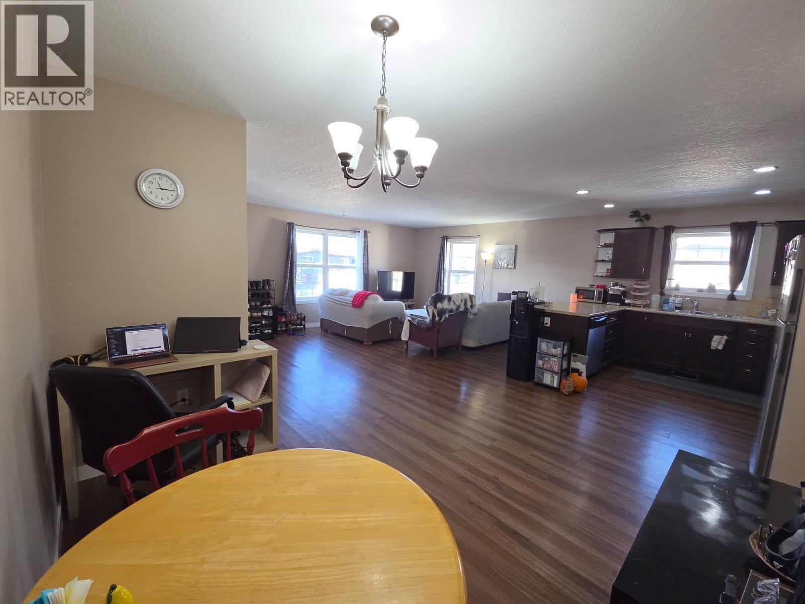 4608 50 Avenue Ne, Chetwynd, BC
