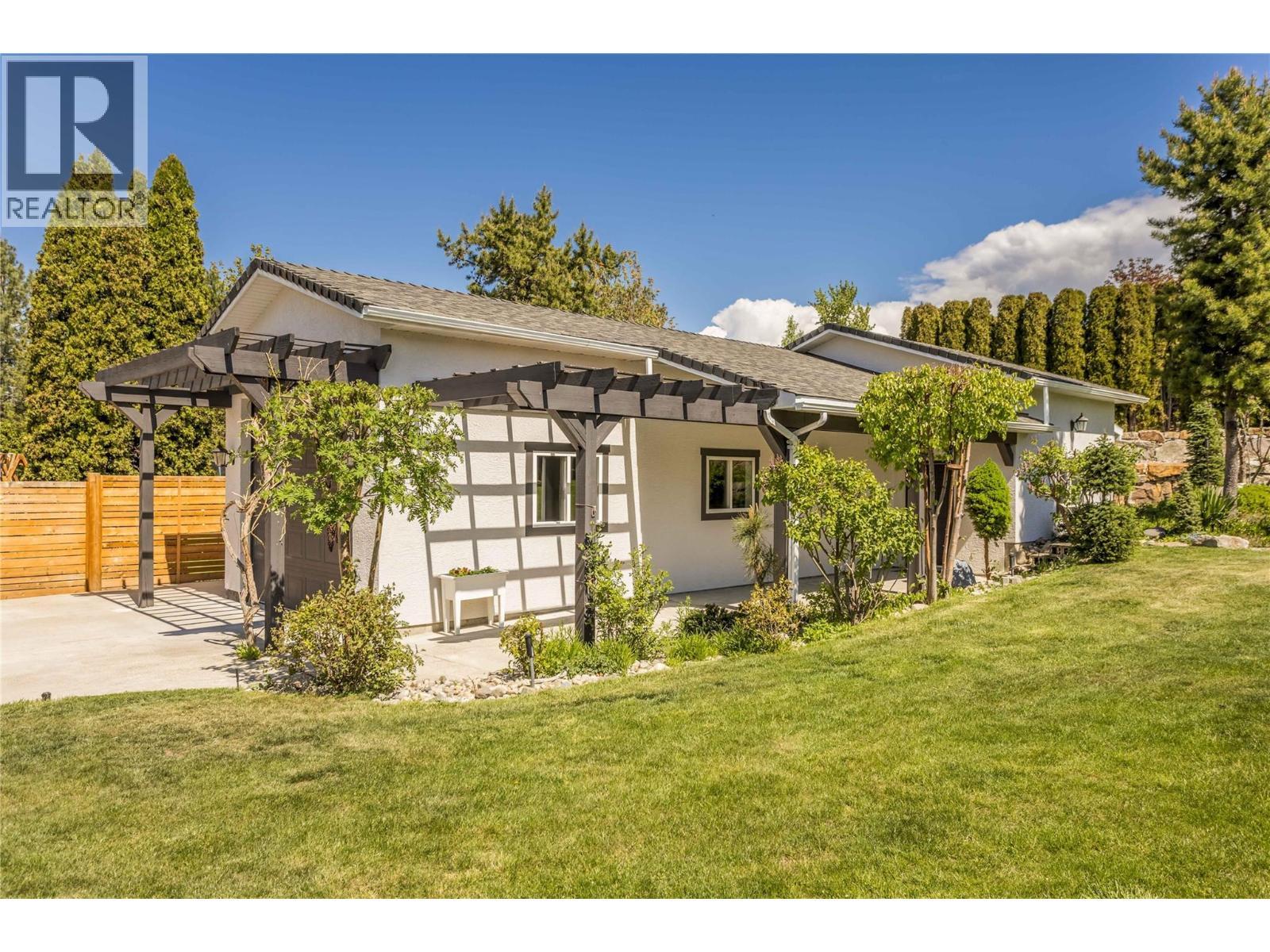 4325 Takla Road, Kelowna, BC