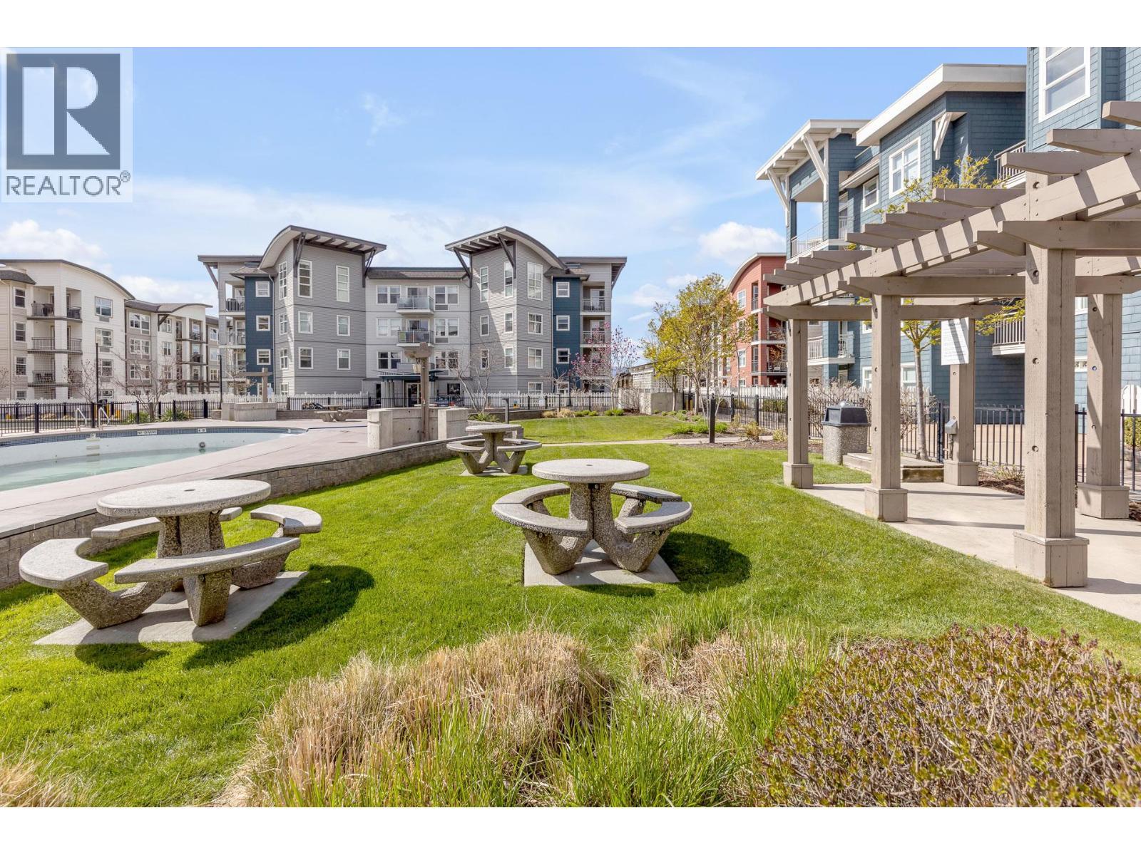 533 Yates Road Unit# 411, Kelowna, BC
