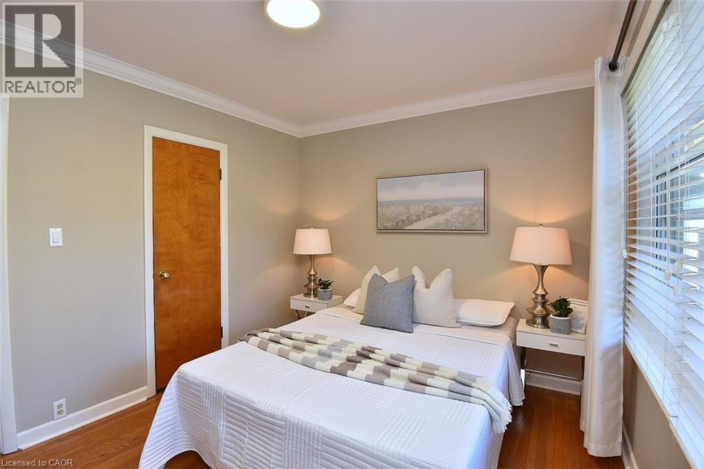 31 Kemp Drive, Hamilton, ON