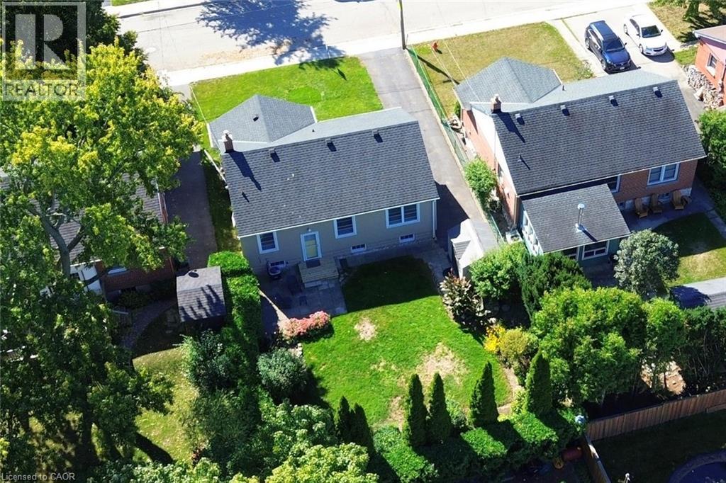 31 Kemp Drive, Hamilton, ON