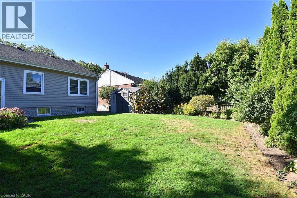 31 Kemp Drive, Hamilton, ON
