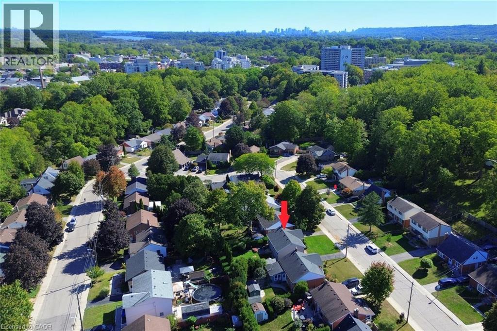 31 Kemp Drive, Hamilton, ON