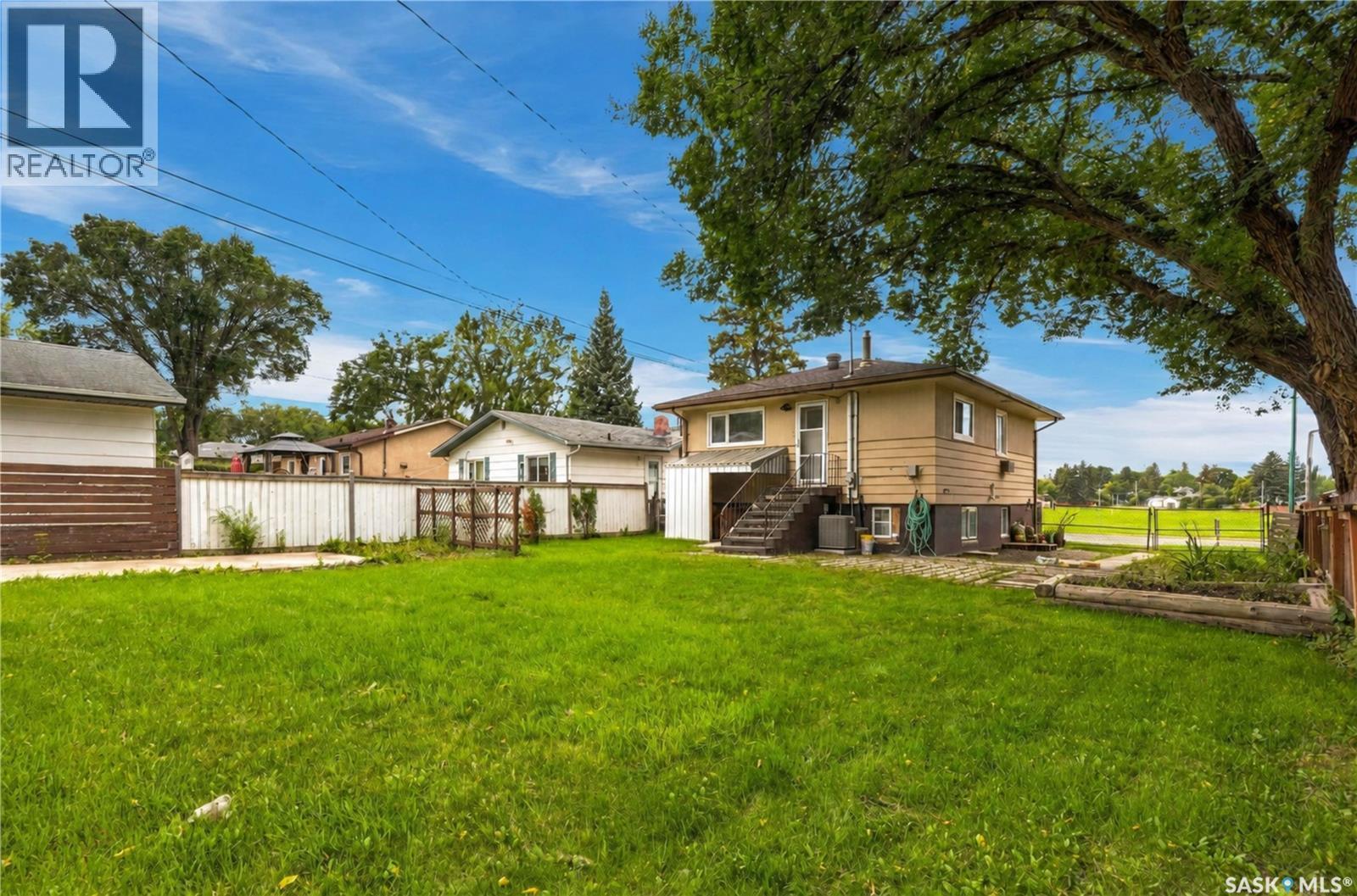 1518 I Avenue N, Saskatoon, SK
