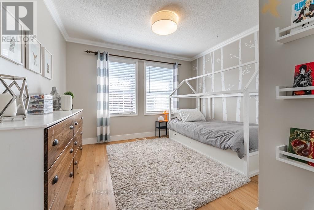 407 Baverstock Crescent, Milton (Cl Clarke), ON