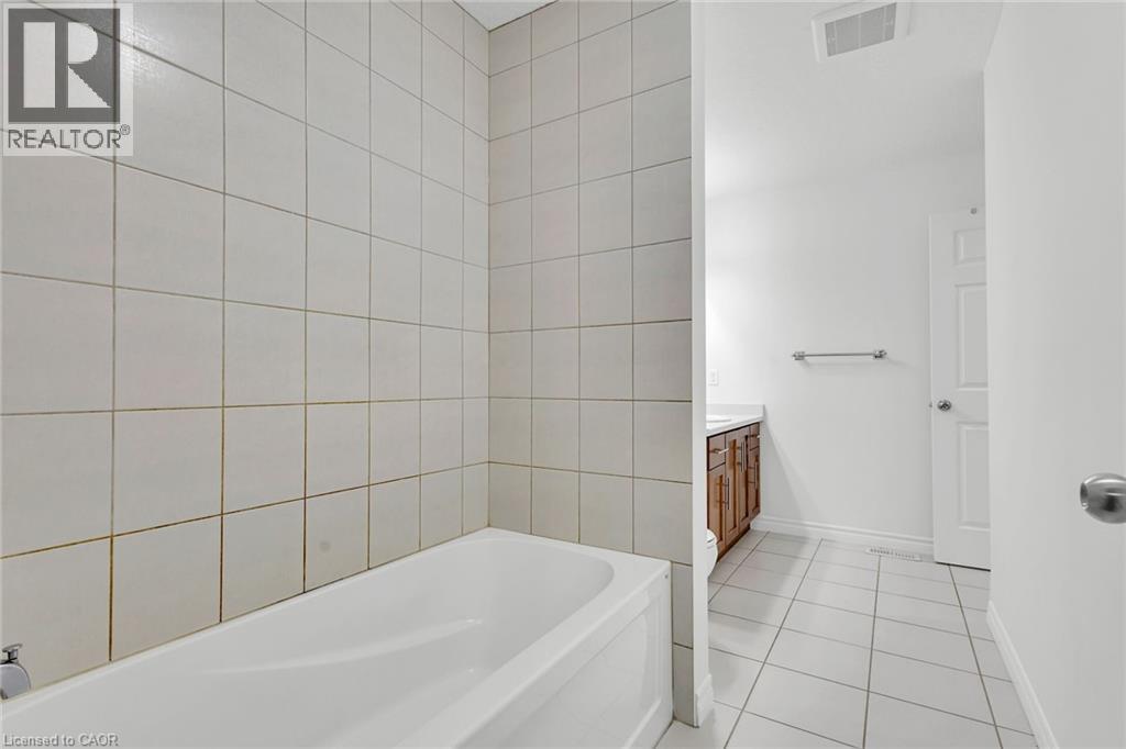 1318 Caen Avenue, Woodstock, ON