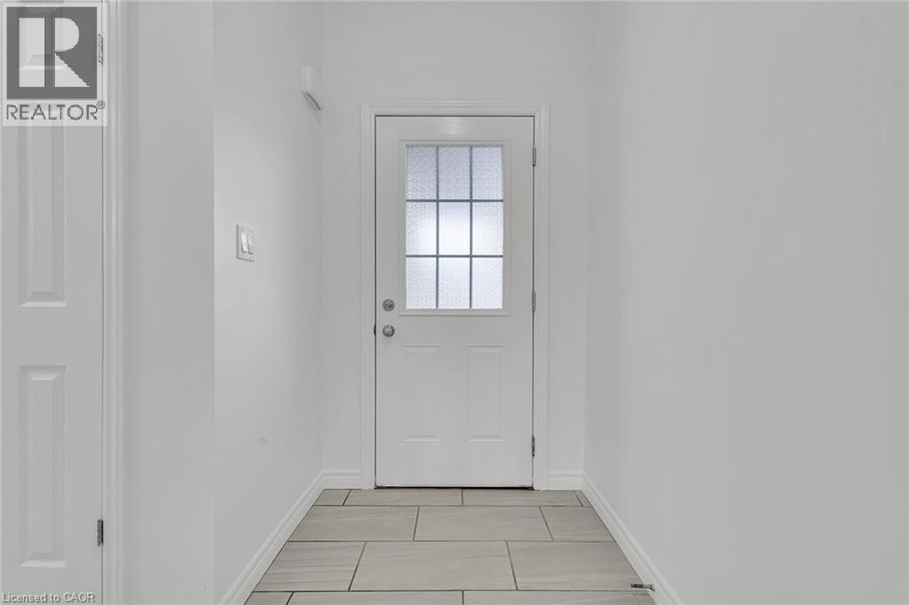 1318 Caen Avenue, Woodstock, ON