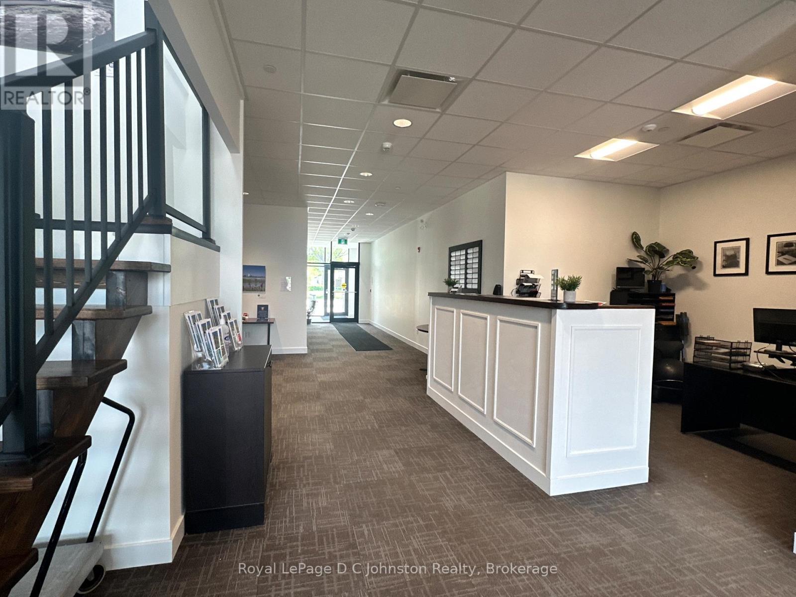 Reception Area - common space - 119 - 1020 Goderich Street, Saugeen Shores, ON