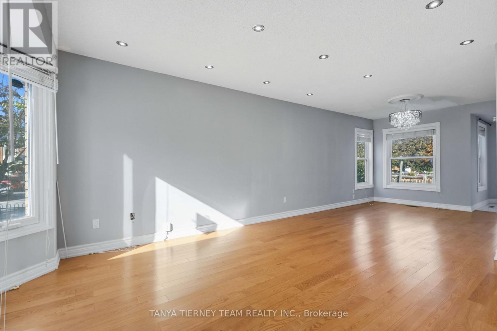 11 Hunter Drive, Ajax, ON