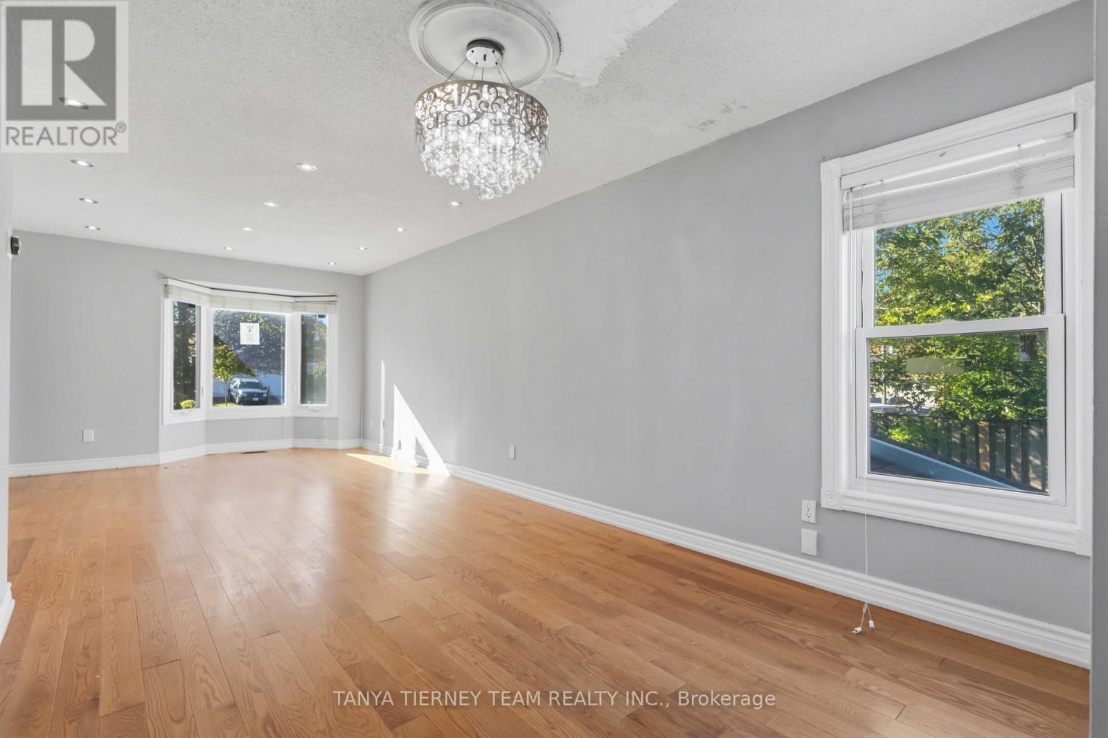 11 Hunter Drive, Ajax, ON