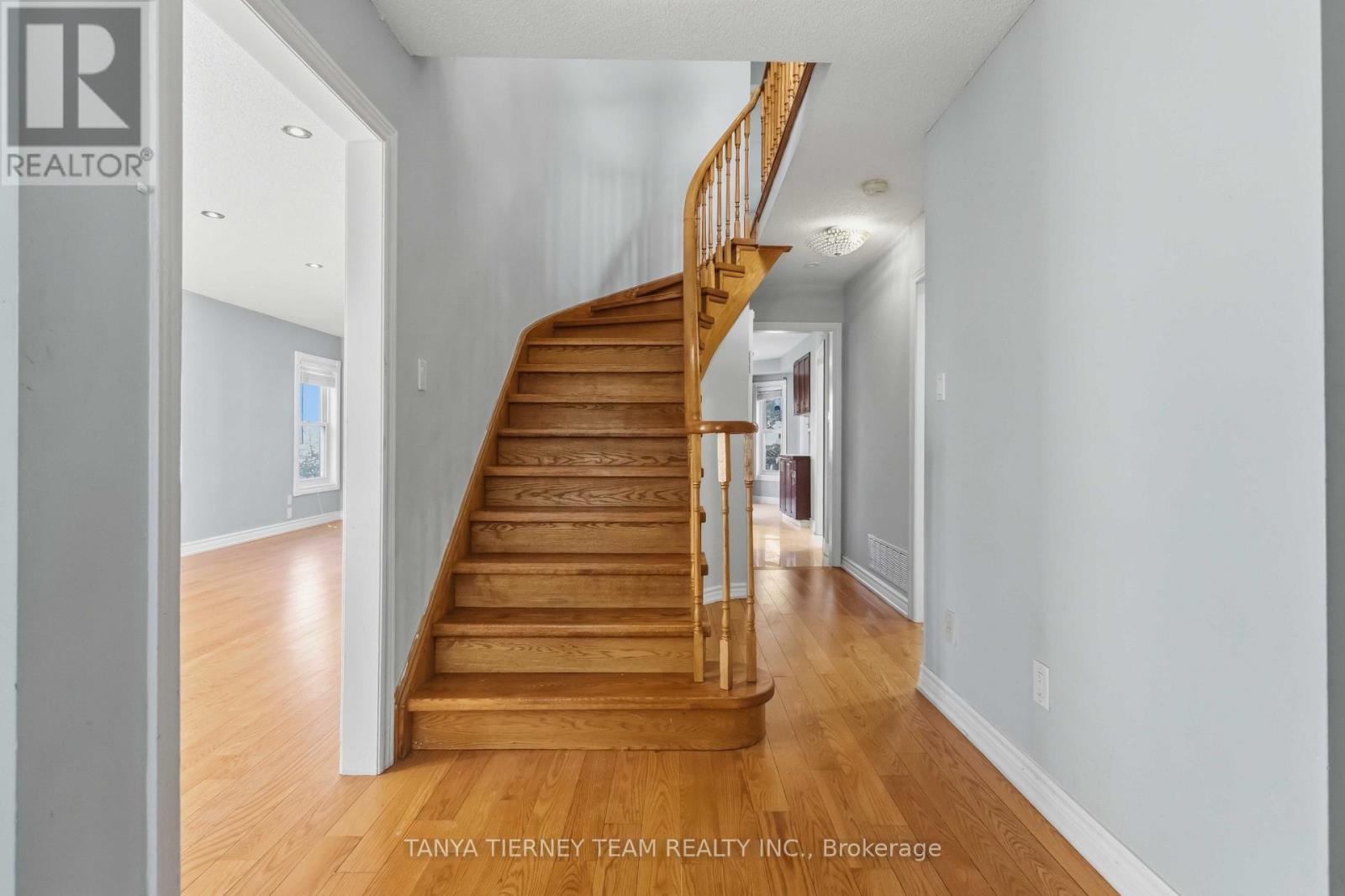 11 Hunter Drive, Ajax, ON