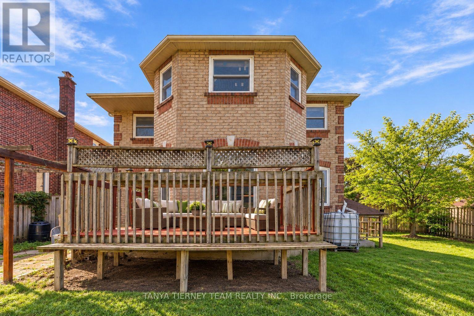 11 Hunter Drive, Ajax, ON
