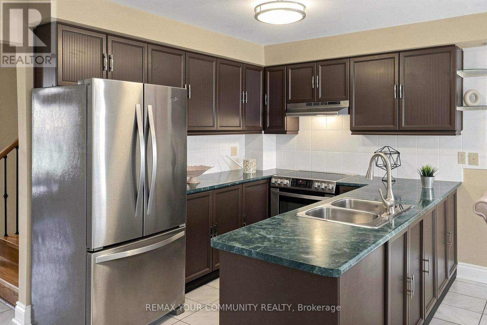172 Patna Crescent, Vaughan, ON