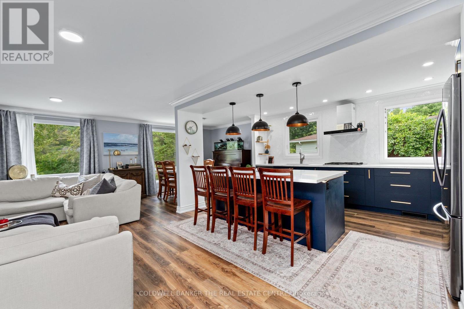 3211 Cowan Avenue, Innisfil, ON