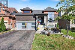 20 BIRKDALE PLACE Newmarket, ON L3Y 0E2