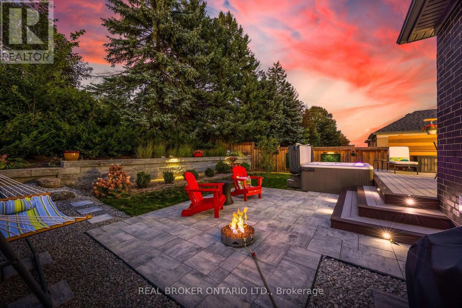Summer Evenings Around a Fire Pit - 20 Birkdale Place, Newmarket, ON