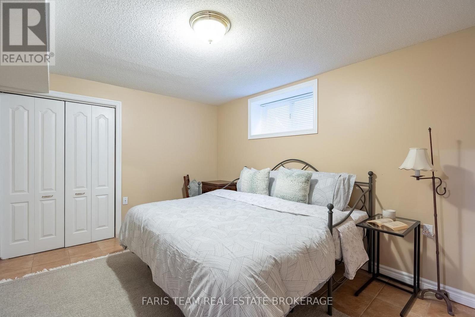 142 Nelson Street, Barrie, ON