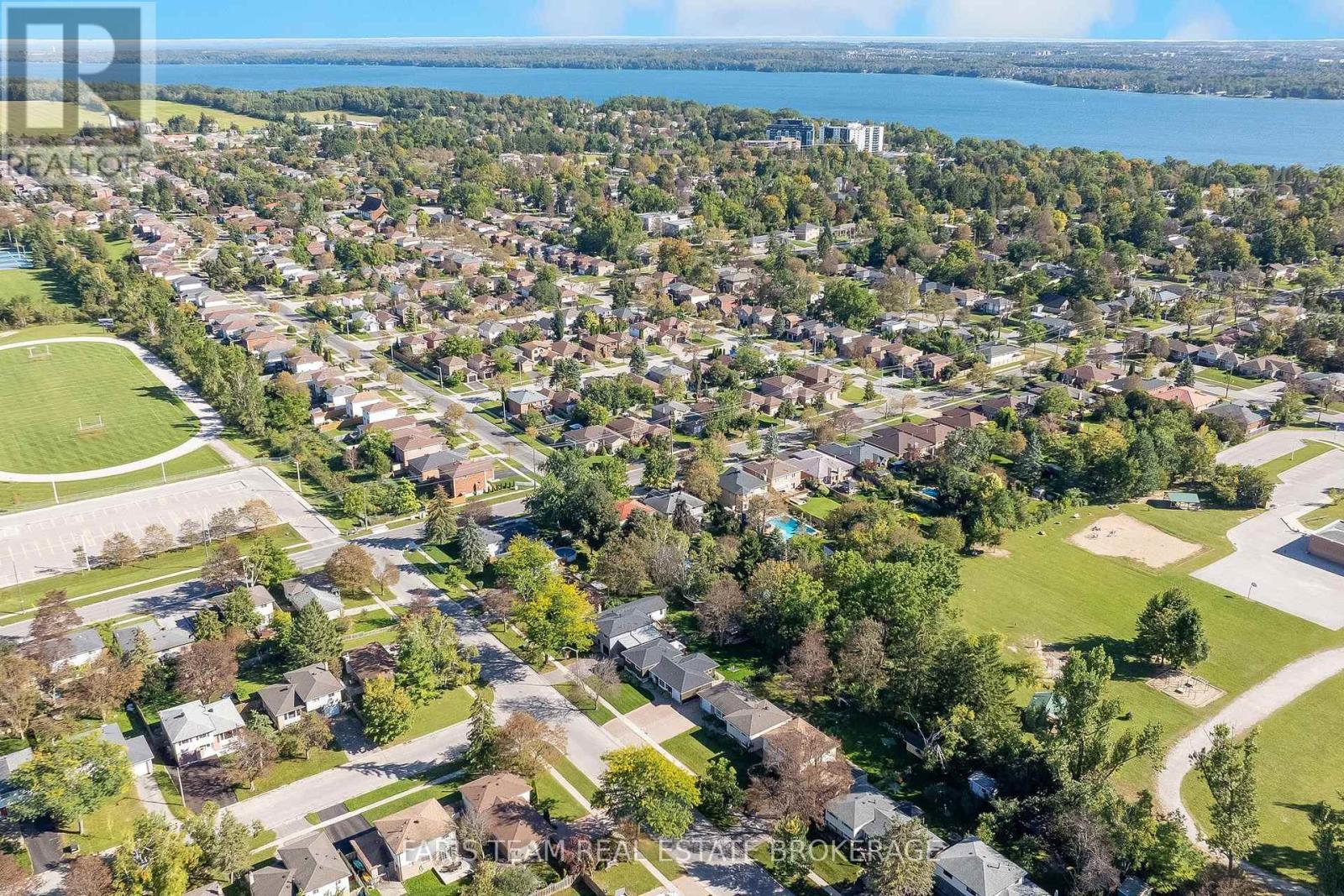 142 Nelson Street, Barrie, ON