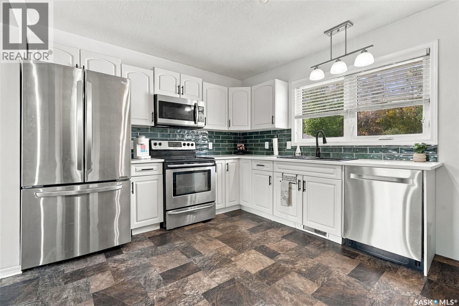 600 Mullin Avenue E, Regina, SK