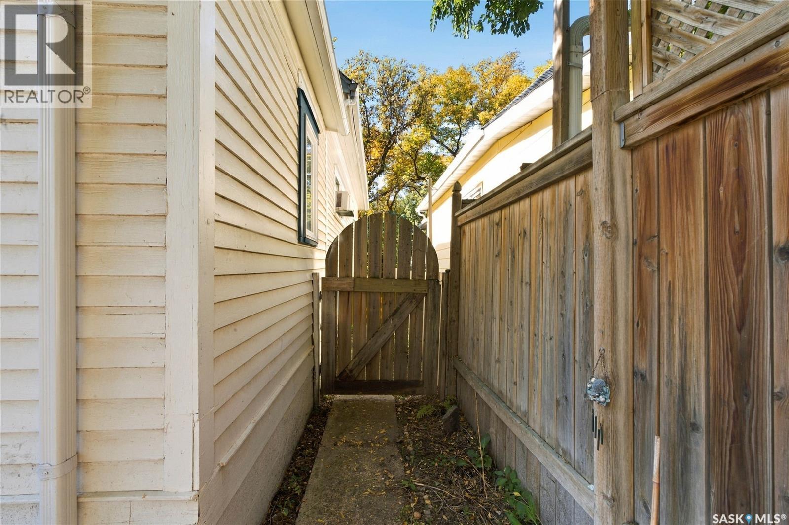 218 G Avenue N, Saskatoon, SK