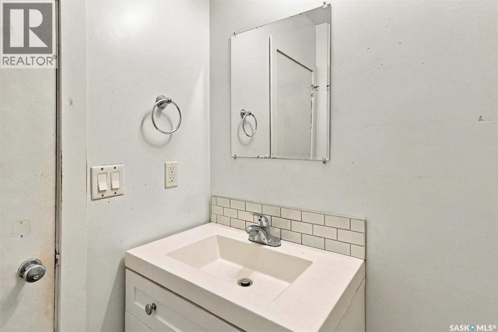 109 108Th Street W, Saskatoon, SK