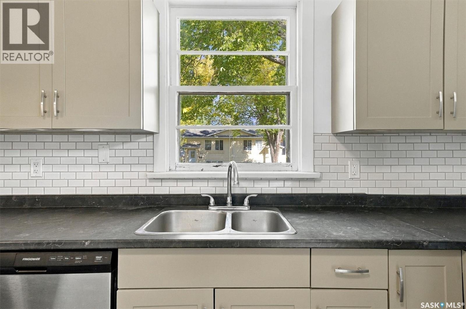 109 108Th Street W, Saskatoon, SK