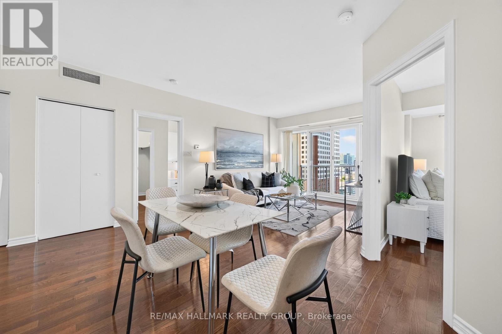 Dining area toward living room - 1405 - 200 Rideau Street, Ottawa, ON