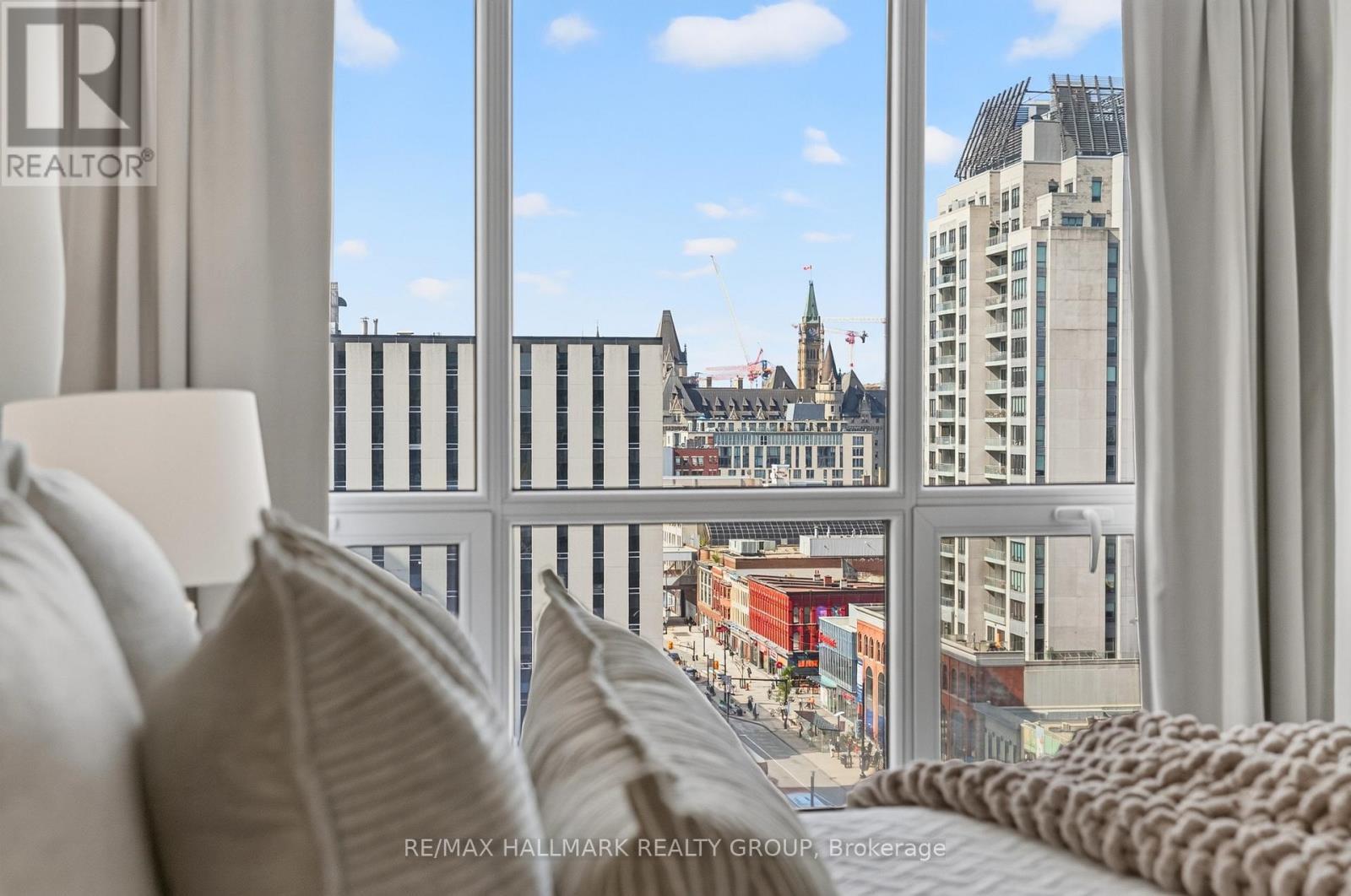 Primary bedroom window outlook - 1405 - 200 Rideau Street, Ottawa, ON
