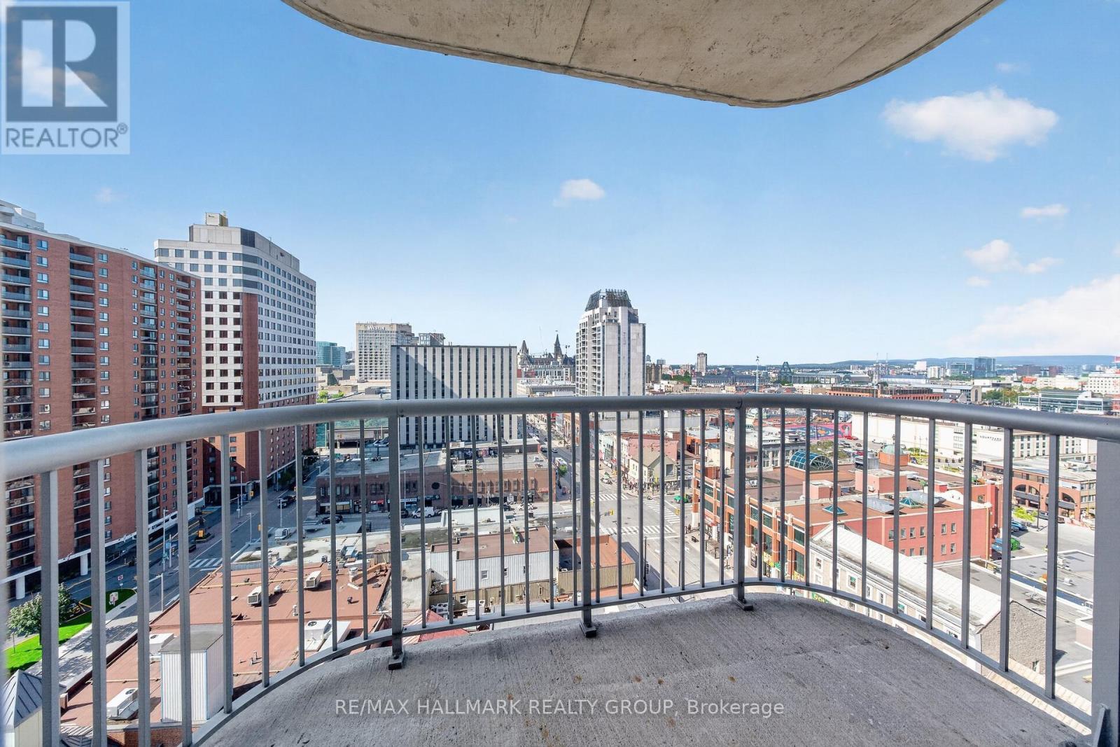 Private balcony - wide view - 1405 - 200 Rideau Street, Ottawa, ON