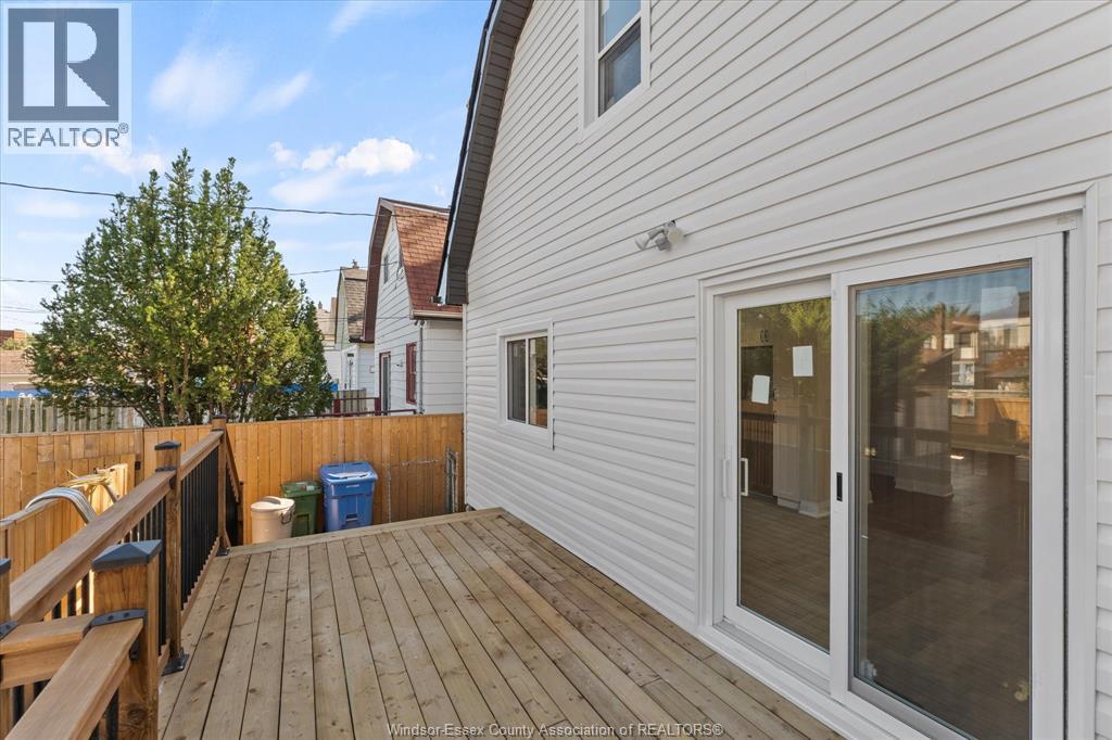 930 Elsmere Ave, Windsor, ON