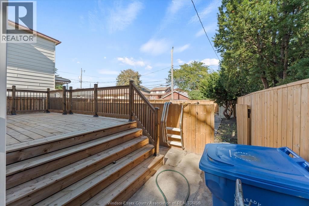 930 Elsmere Ave, Windsor, ON