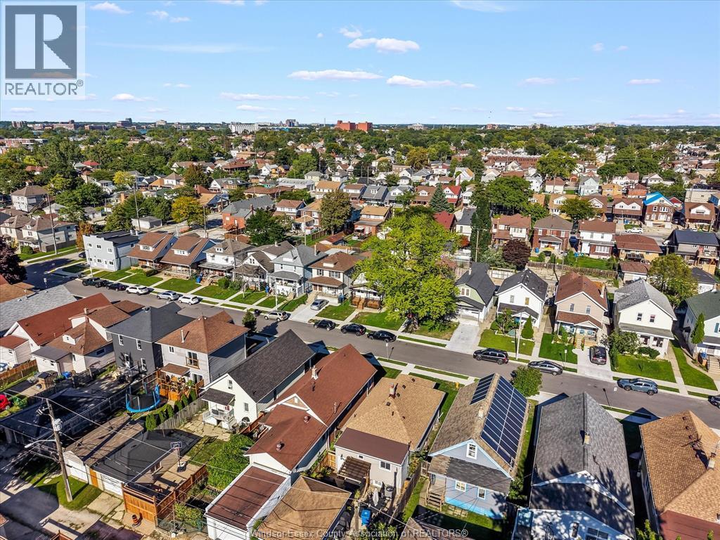 930 Elsmere Ave, Windsor, ON