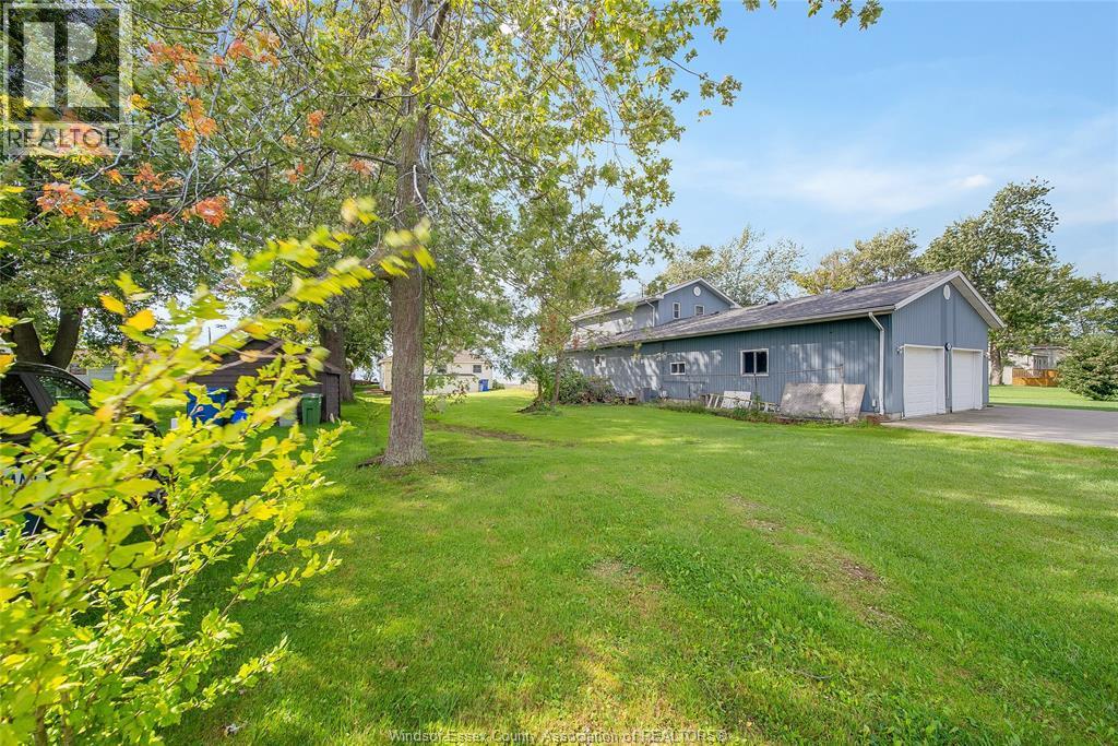 845 Erie Blue, Essex, ON