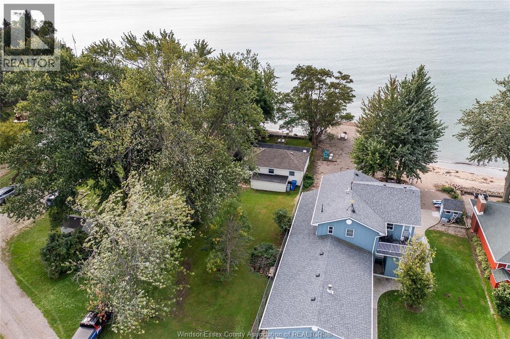 845 Erie Blue, Essex, ON