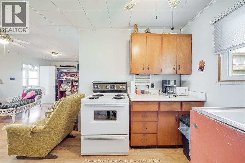845 Erie Blue, Essex, ON