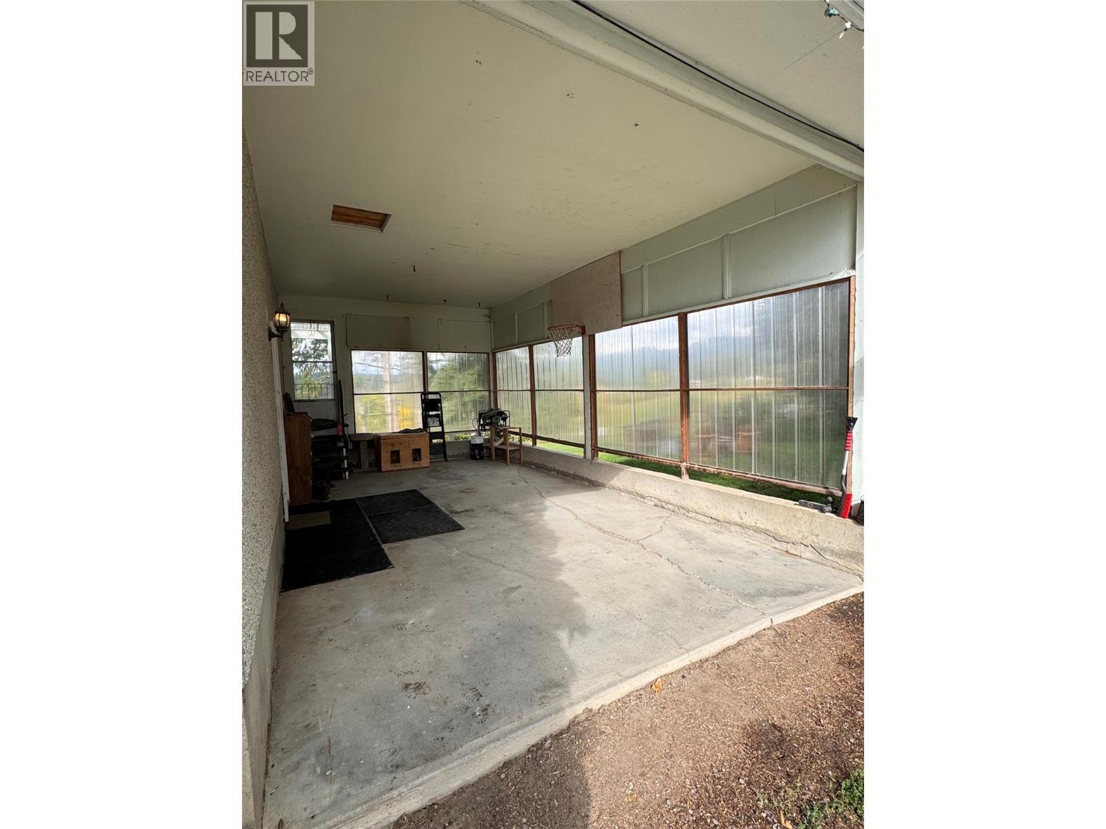 3 sided enclosed - 3764 Creamery Road, Armstrong, BC