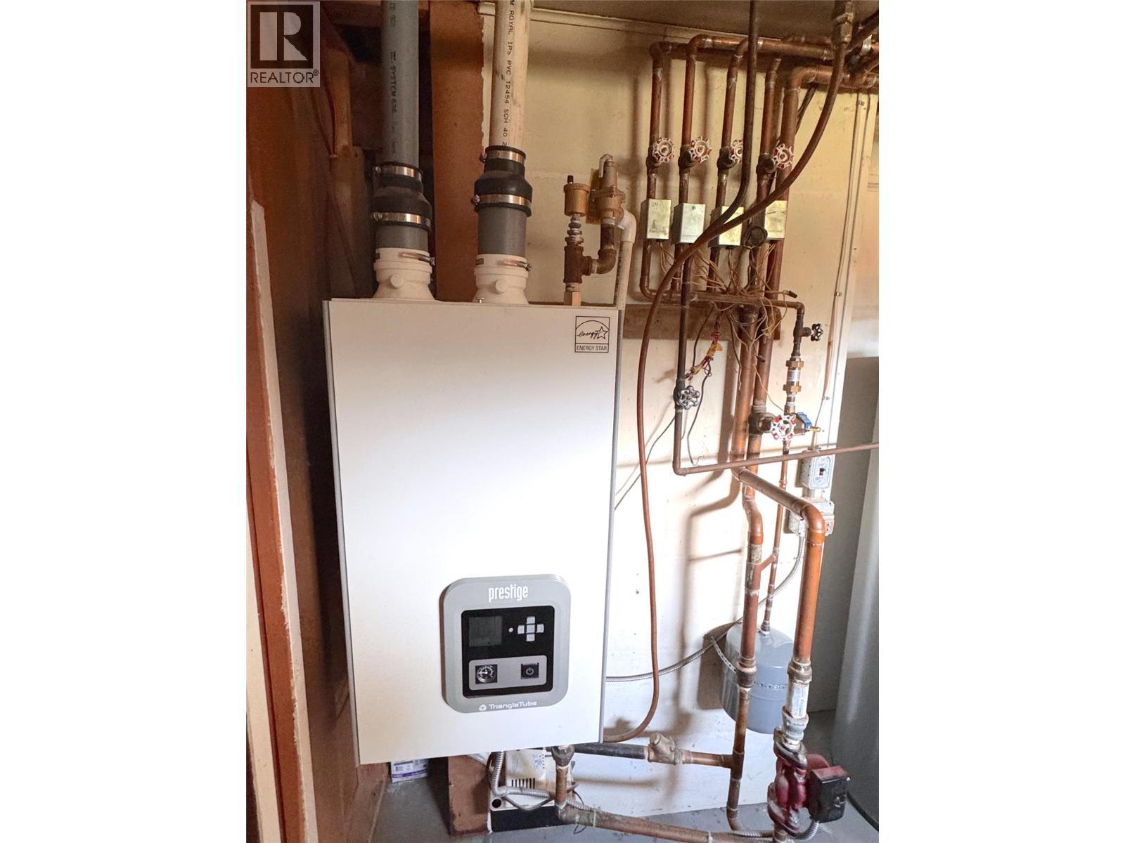 Radiant Heat! - 3764 Creamery Road, Armstrong, BC