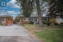BASEMENT - 82 EXBURY ROAD Toronto, ON M3M 1R1