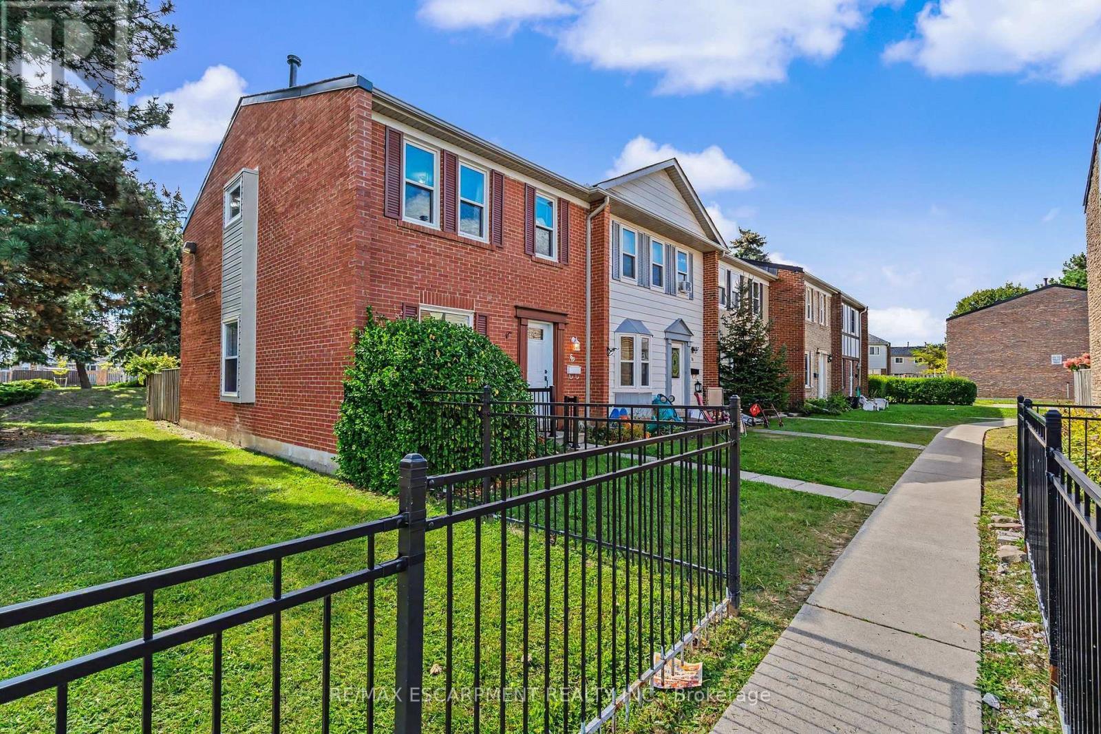 69 - 900 Central Park Drive, Brampton, ON