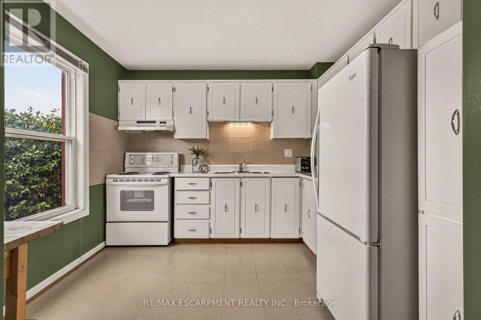 69 - 900 Central Park Drive, Brampton, ON