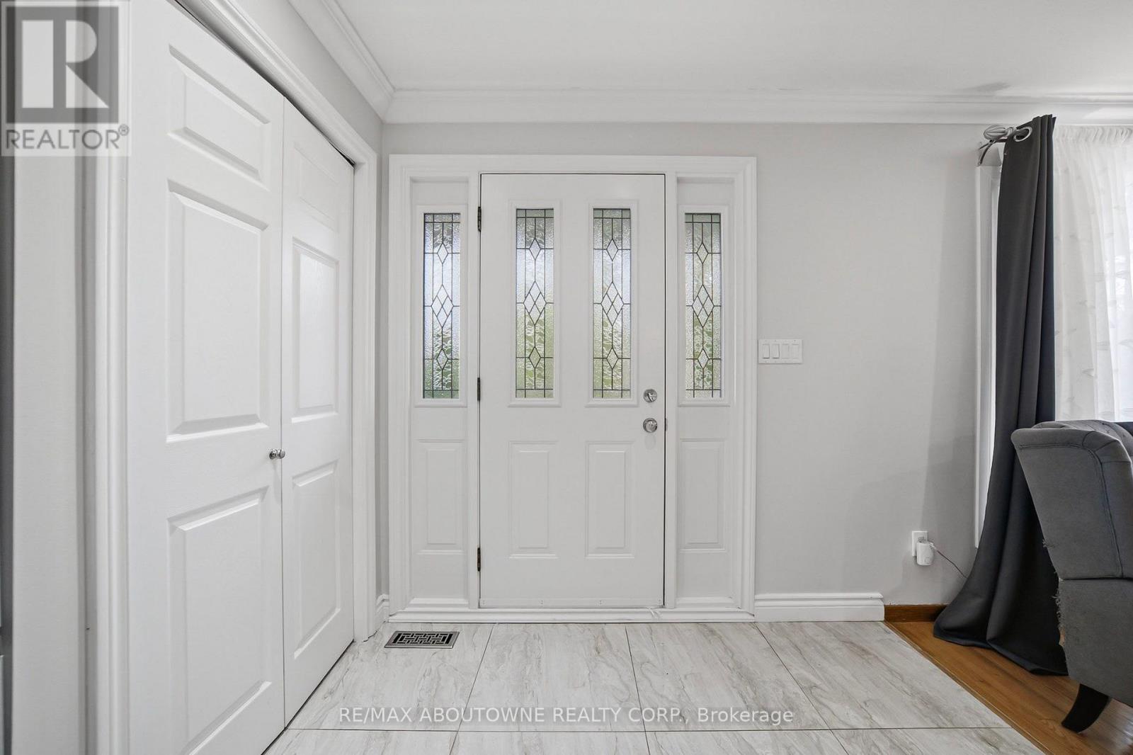 6346 Neuchatel Road, Mississauga, ON