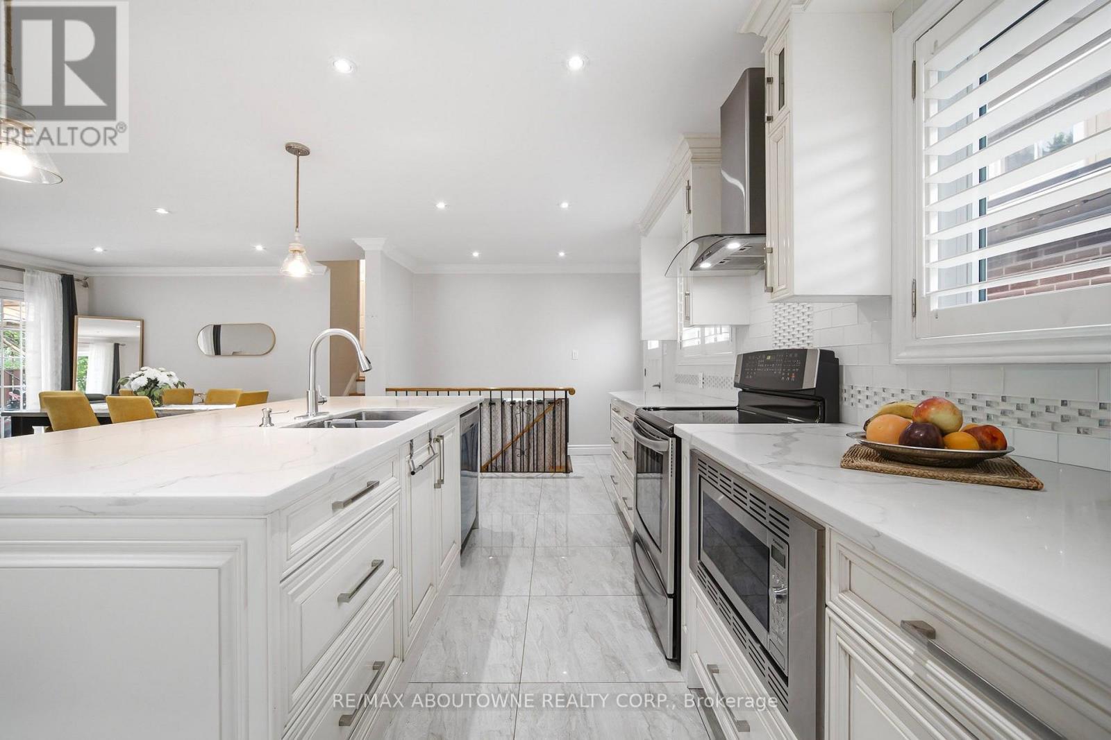 6346 Neuchatel Road, Mississauga, ON