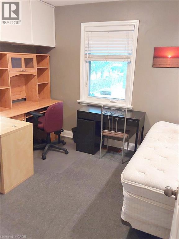 Main floor bedroom - 16 Forest Hill Road, St. Catharines, ON