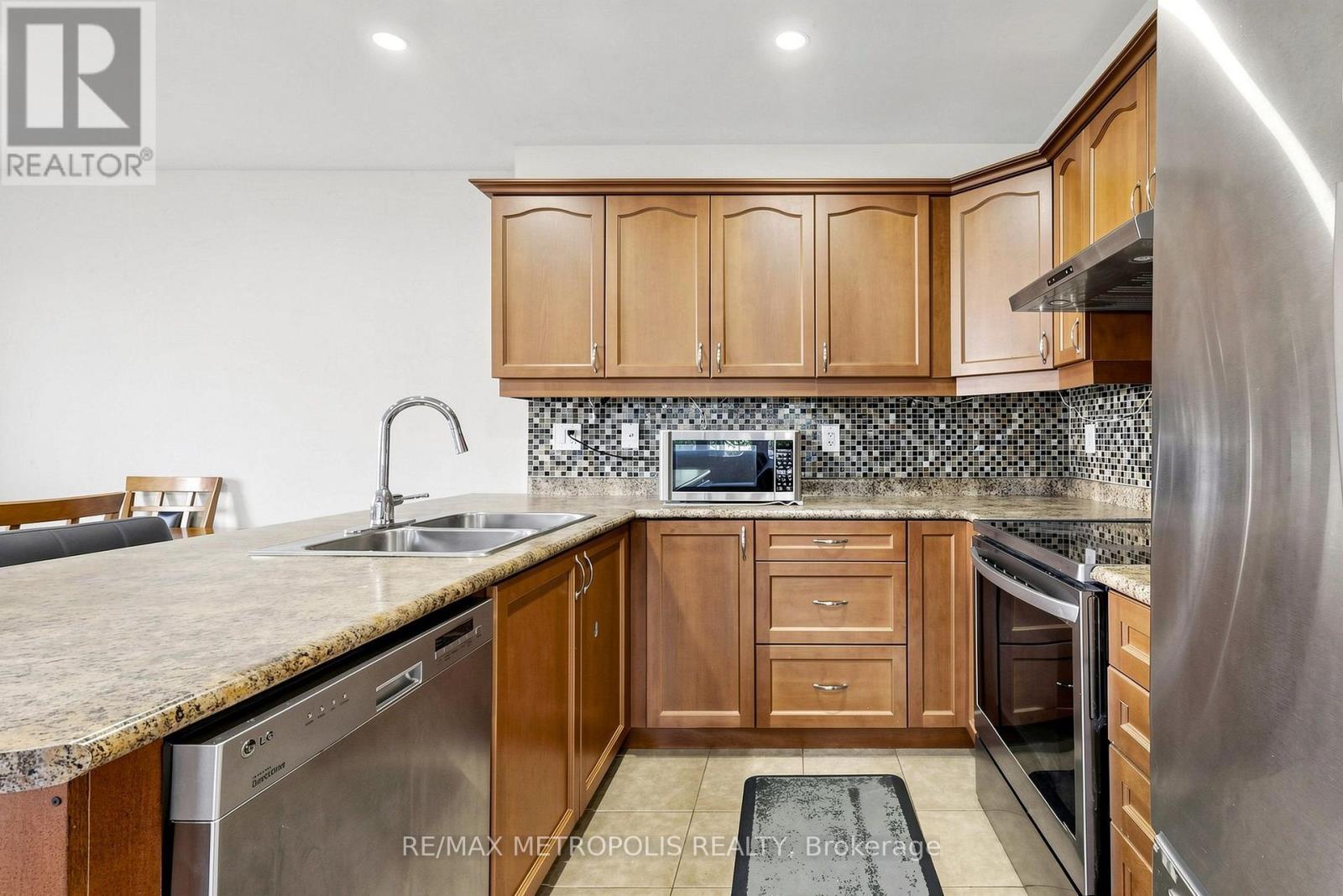 1913 Liatris Drive, Pickering, ON