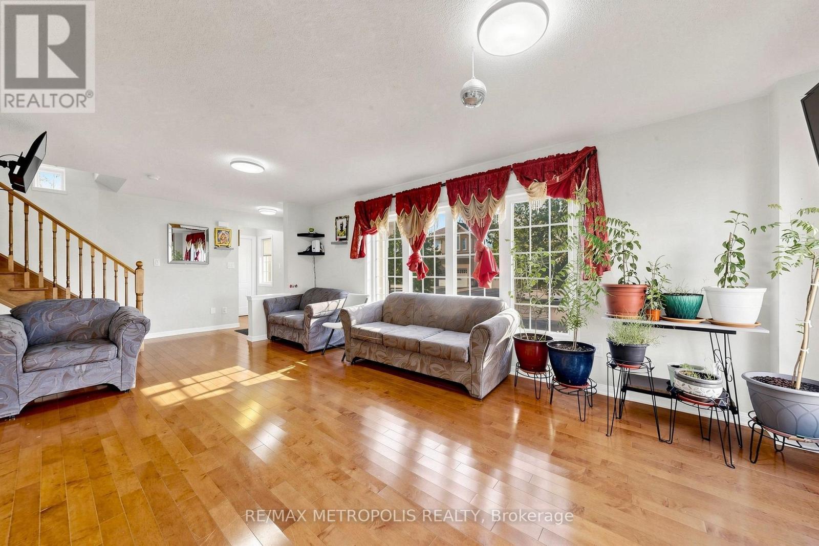 1913 Liatris Drive, Pickering, ON