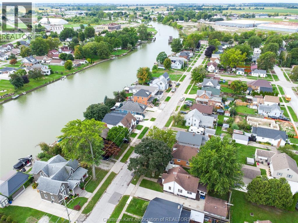 1008 James Street, Wallaceburg, ON